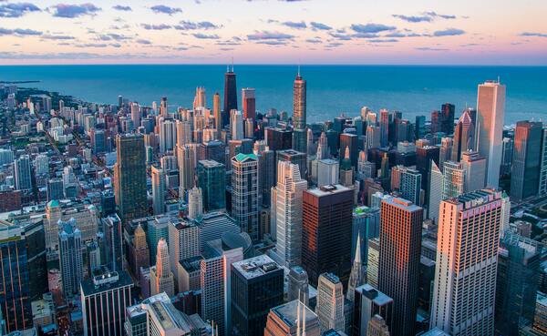 Why Use a Commercial Collection Agency Serving Chicago, Illinois?